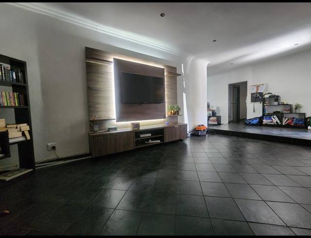 4 BEDROOM HOUSE FOR SALE IN LAMBTON